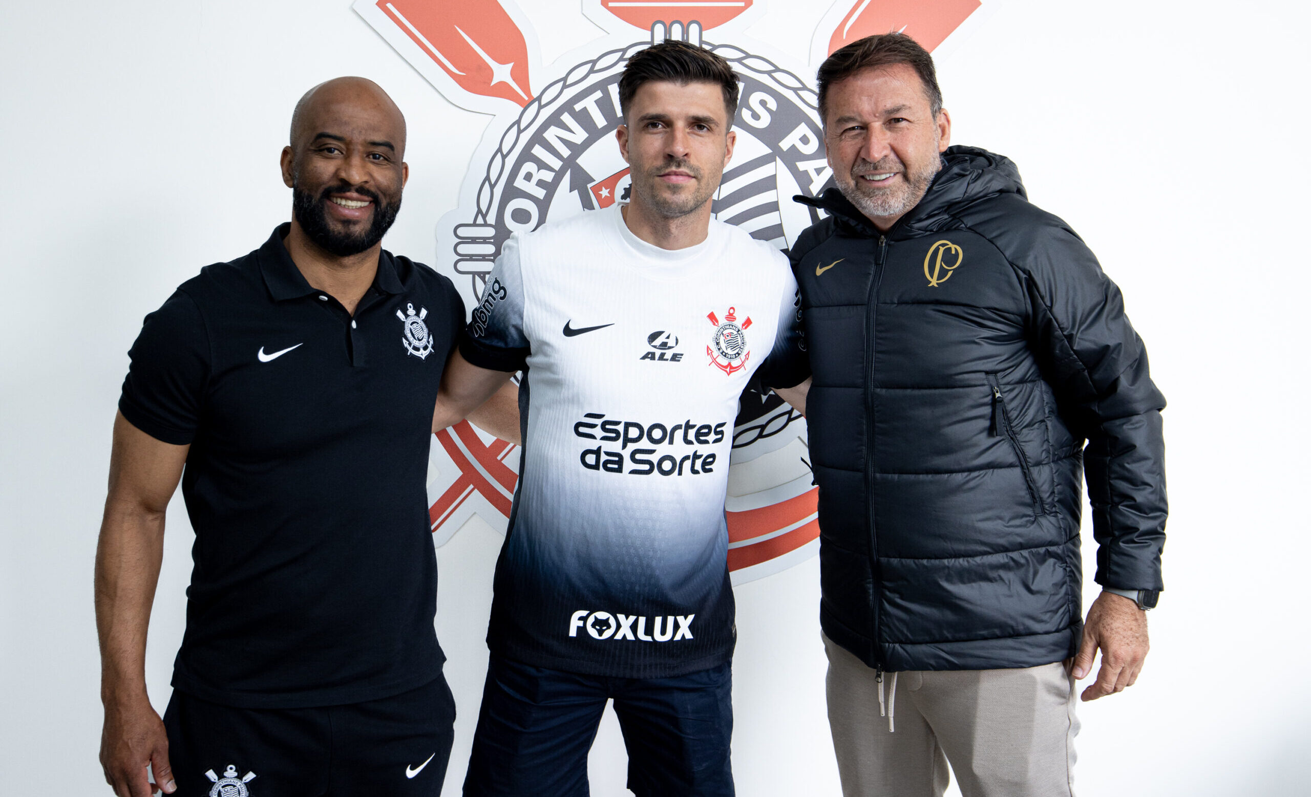 Atacante Héctor Hernández não joga mais pelo Corinthians na temporada