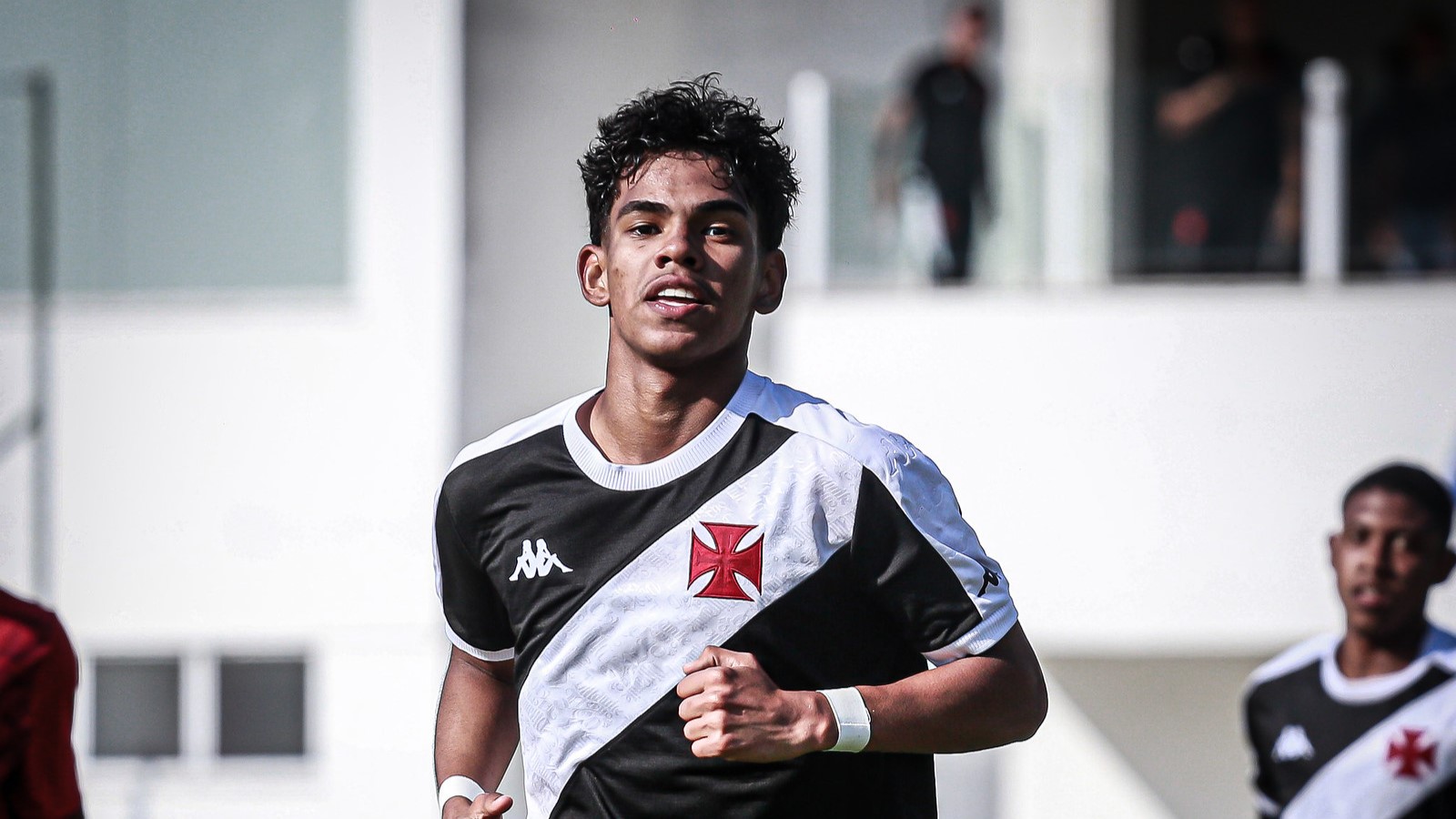 Vasco renova com atacante promissor do sub-20 — Foto: Matheus Lima/Vasco