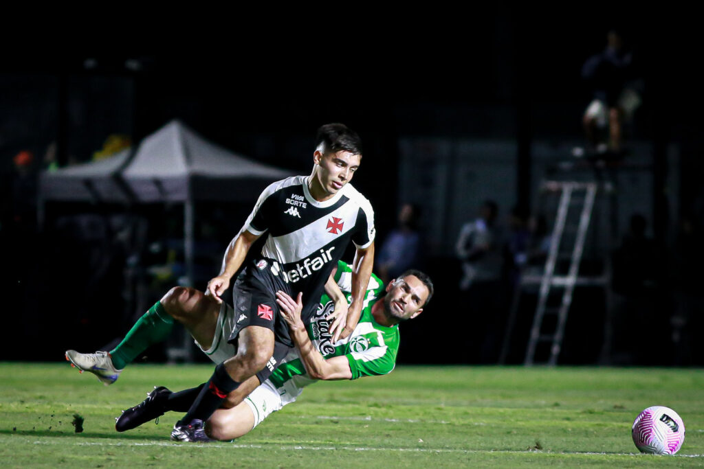 Vasco e Juventude empataram por 1x1 no último sábado, em São Januário — Foto: Matheus Lima/Vasco