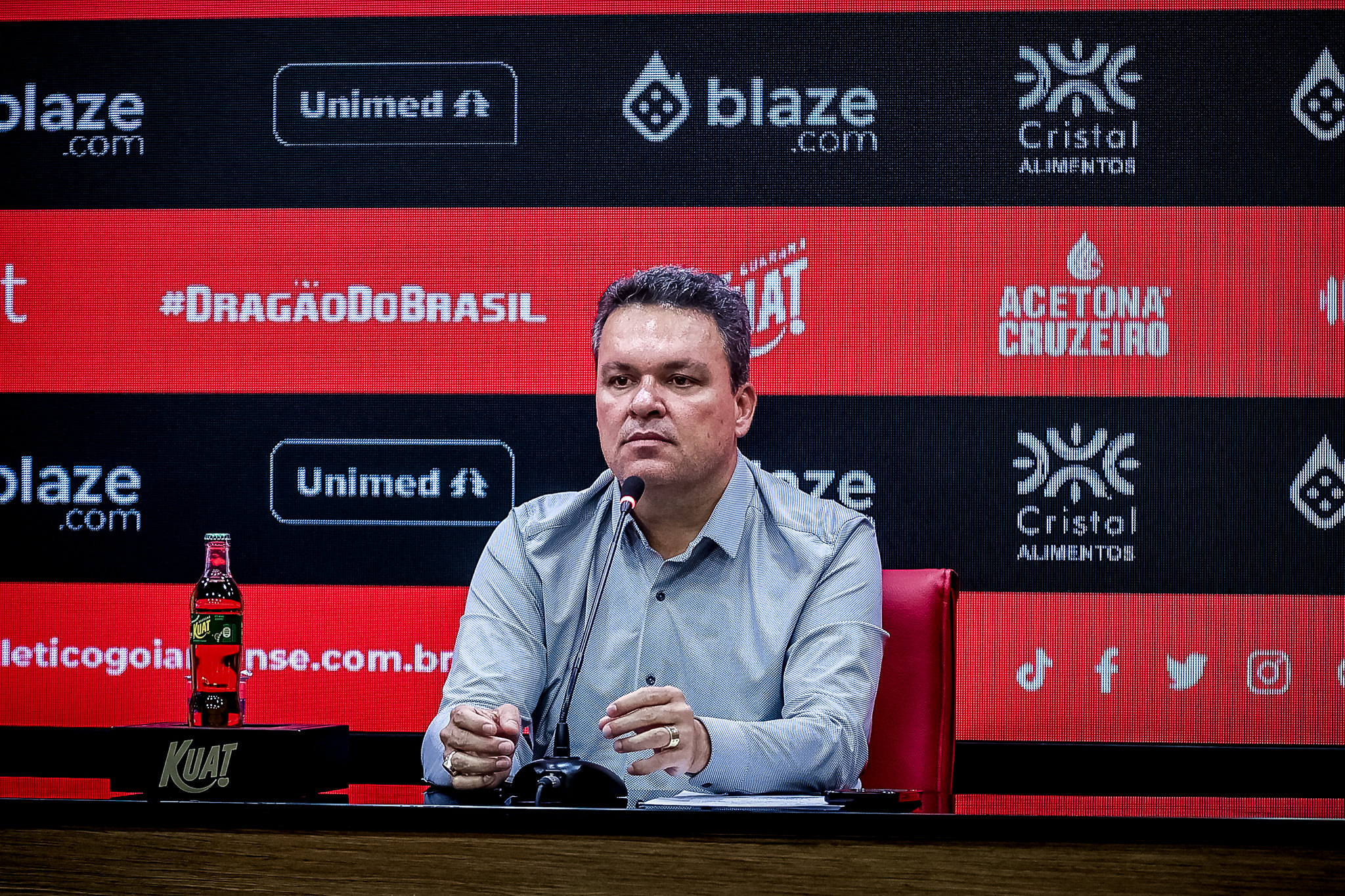 Adson Batista, presidente do Atlético Goianiense, anunciou o rebaixamento do clube na Série A — Foto: Ingryd Oliveira/ACG
