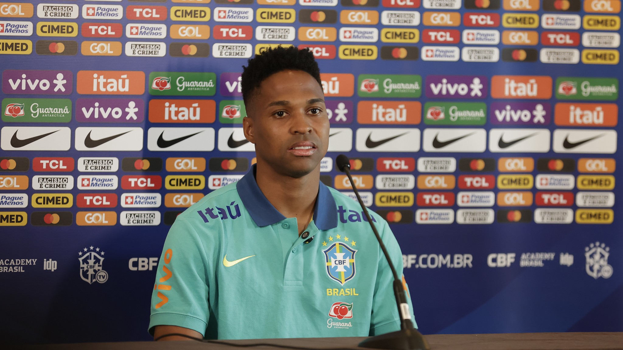 Wendell, com passagens pela Seleção Brasileira, atrai interesse do São Paulo