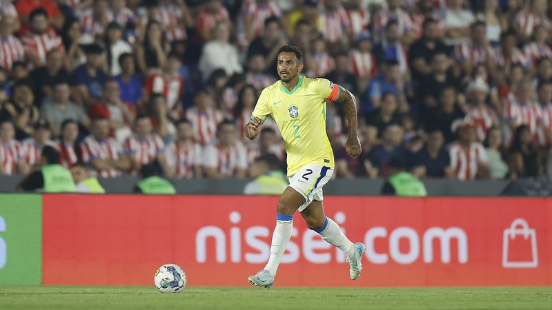 Experiente e vencedor no futebol europeu, Danilo assumiu a braçadeira de capitão da Seleção