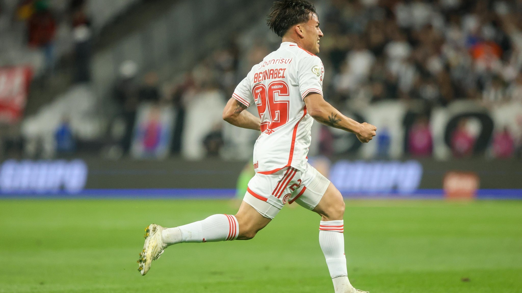 Bernabei foi um dos principais destaques do último Brasileirão com a camisa do Internacional