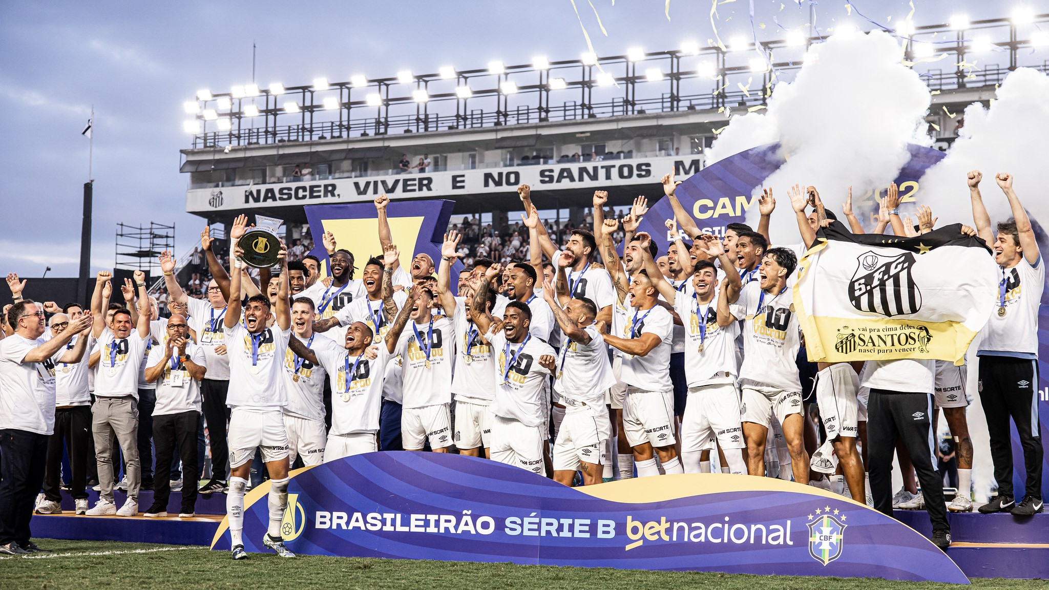 Santos prepara lista de dispensa com 20 jogadores