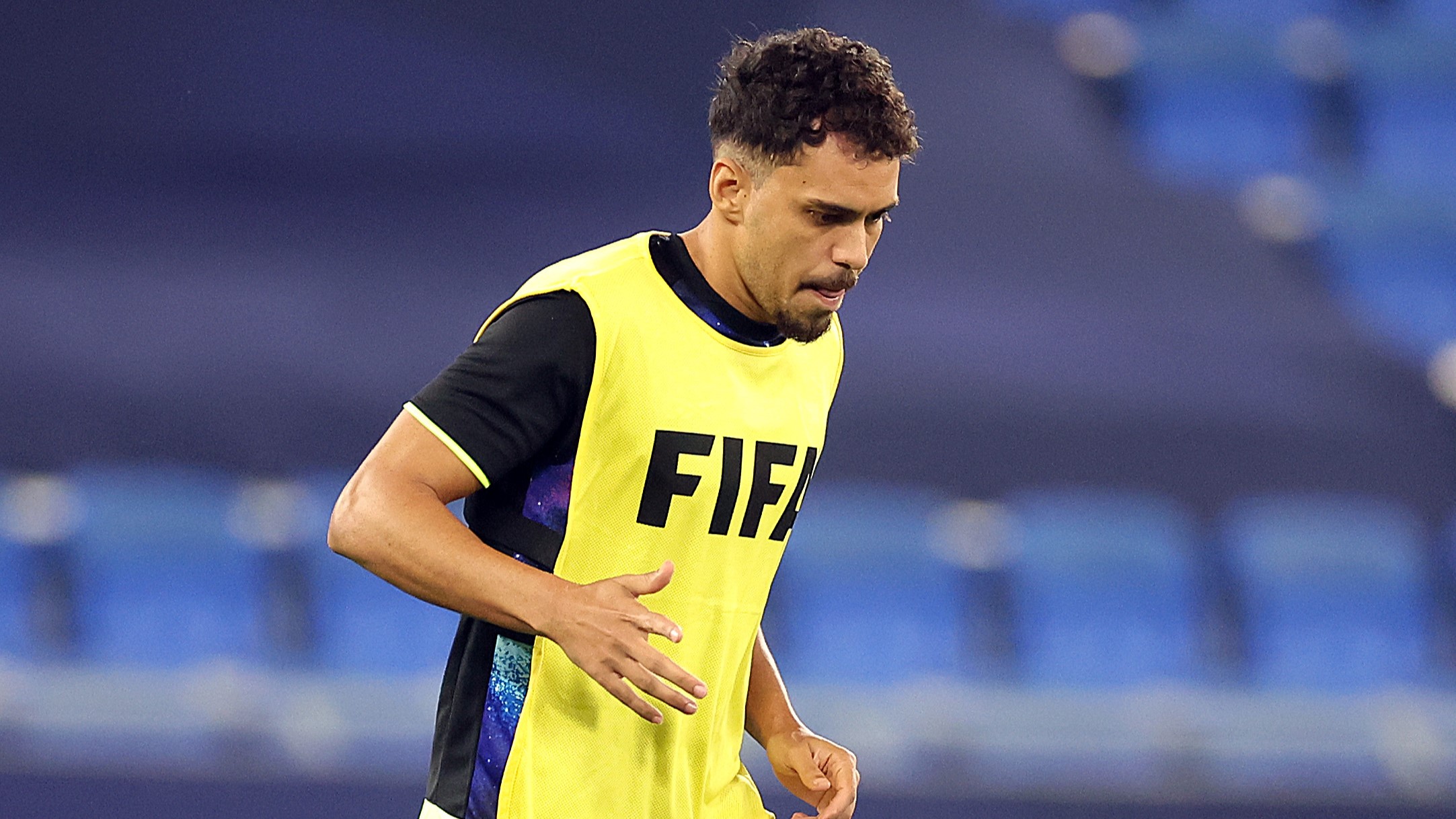 Cruzeiro se aproxima de acerto com meia do Botafogo