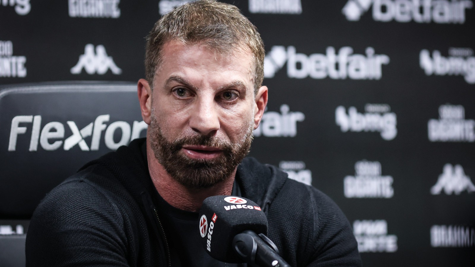 BEPE responde pedido do Vasco para clássico contra o Flamengo em São Januário