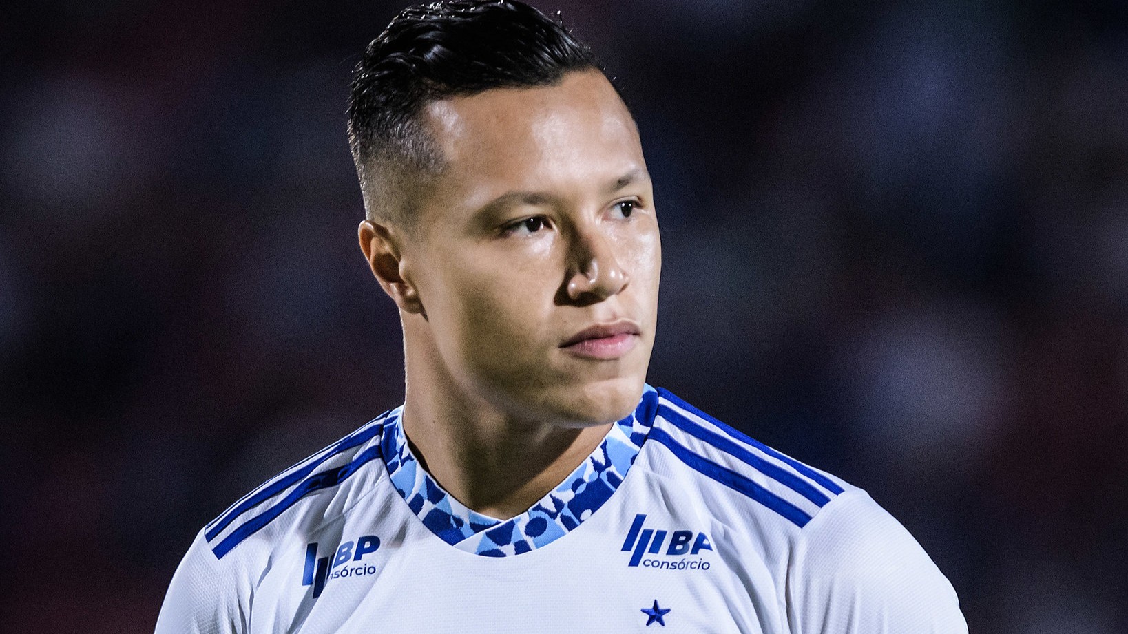 Kaiki e Villalba são opções para substituir Marlon no Cruzeiro