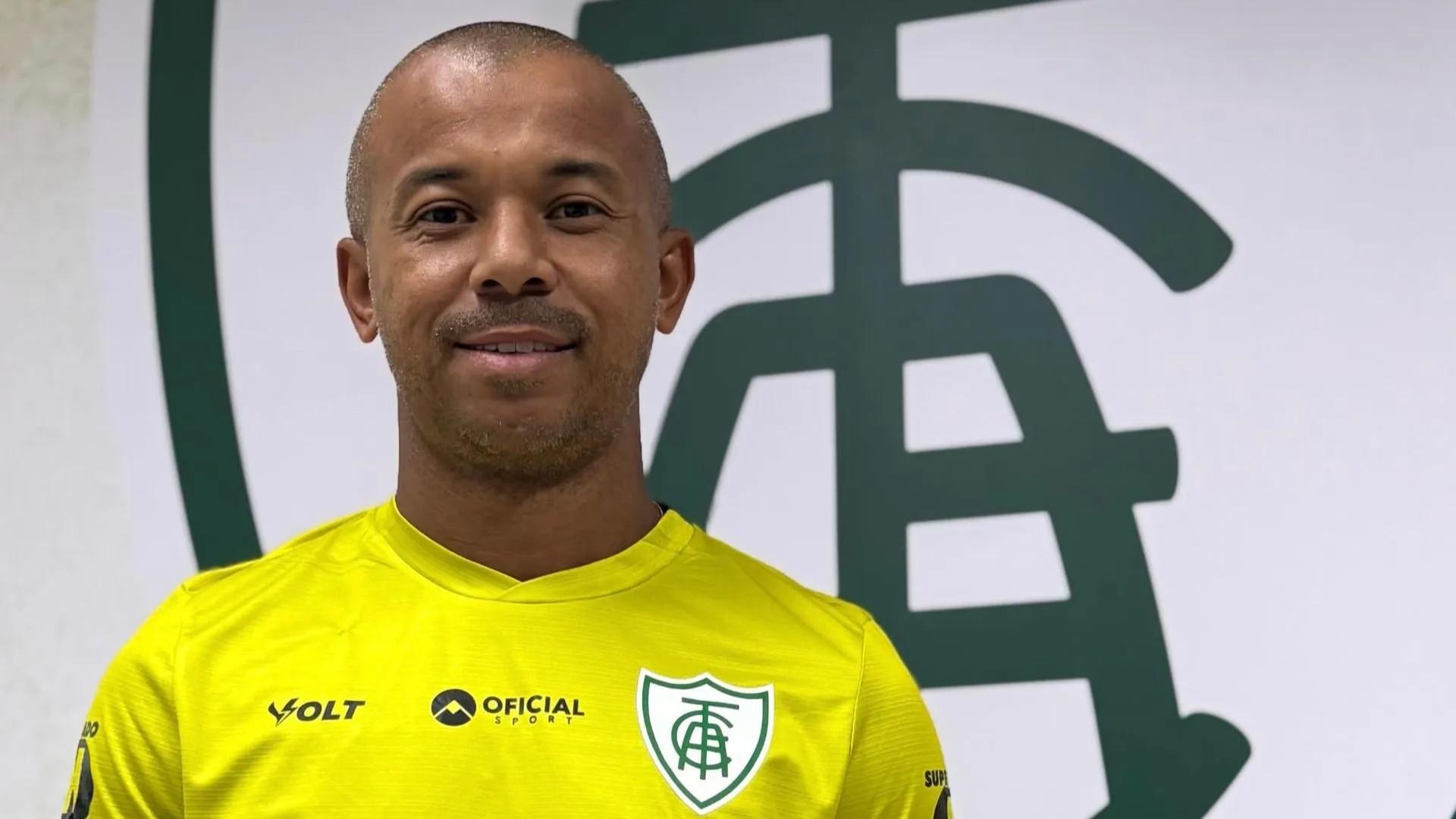 Mariano, em apresentação pelo América.