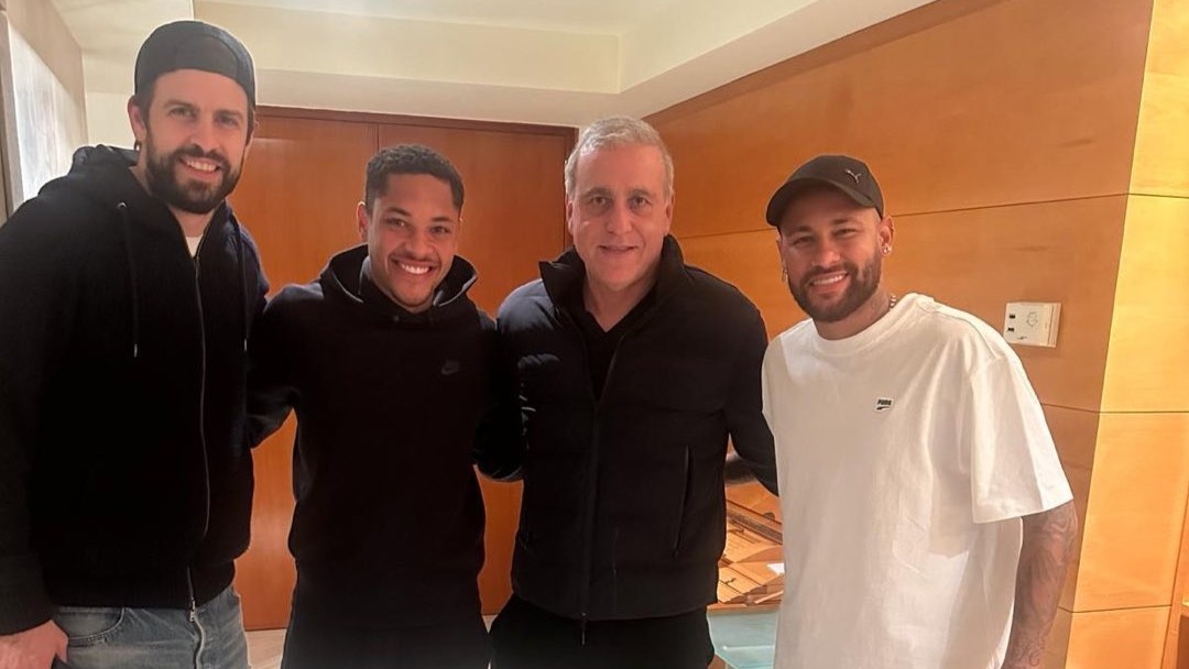André Cury é responsável por grandes transferências do Brasil, incluindo nomes como Vitor Roque e Neymar