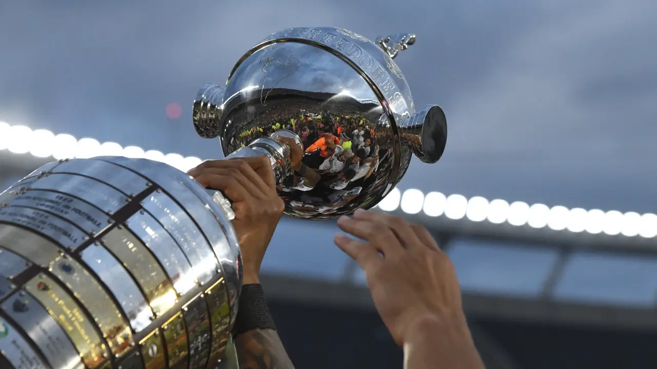 Botafogo defende o título da Libertadores conquistado em 2024