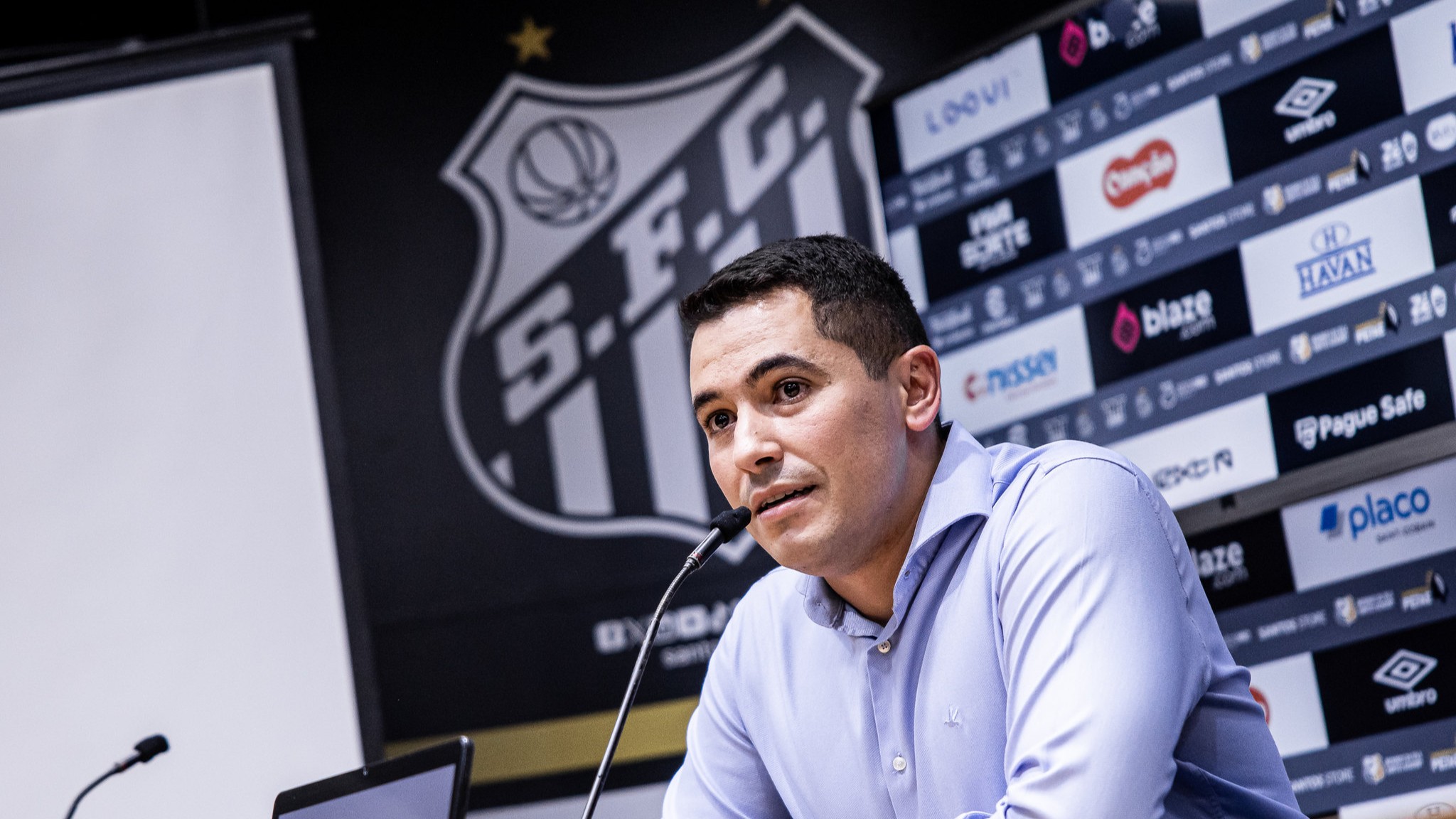 Depois de tentativas falhas, Santos pode escolher novo técnico que já conhece os abstidores do clube.