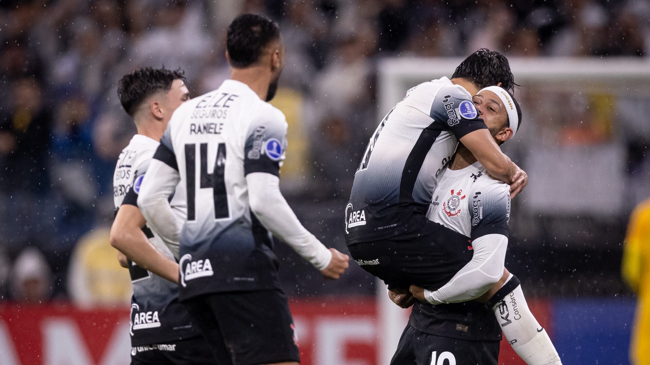 Ángel Romero marcou o gol da vitória do Corinthians sobre o Racing-URU na Neo Química Arena