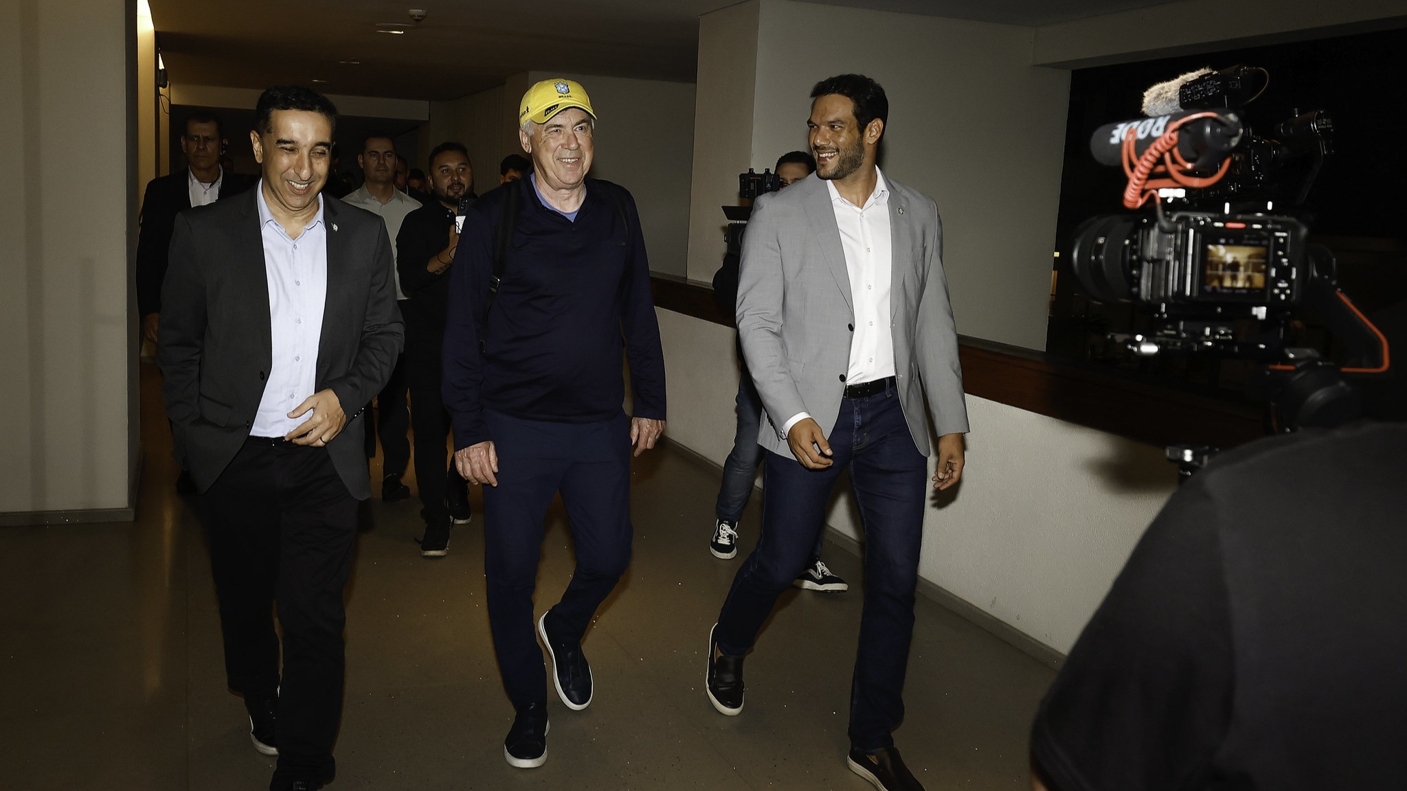 Samir Xaud, novo presidente da CBF, recepciona Ancelotti no RJ