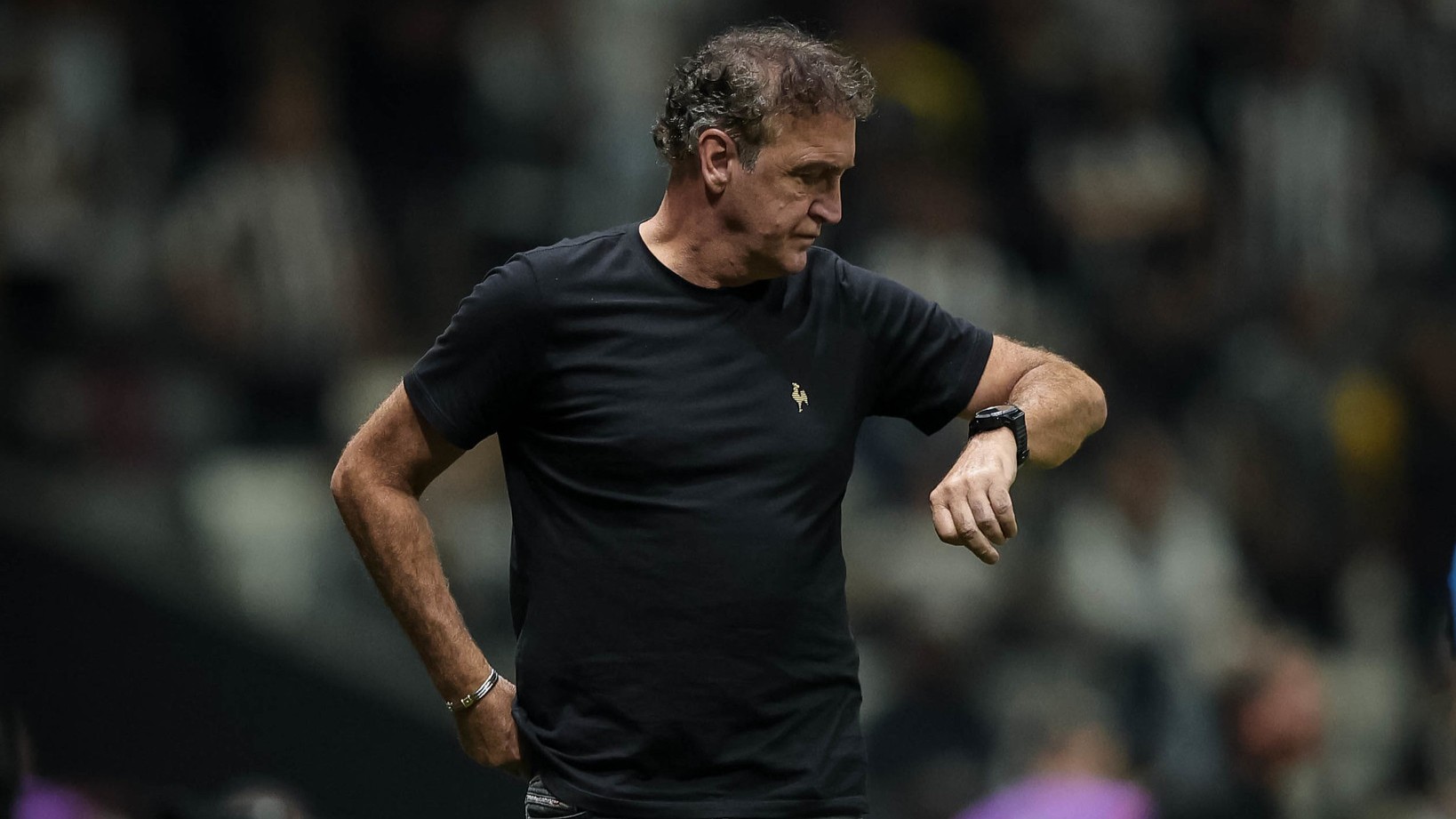 Cuca demonstra insatisfação com jogadores do Atlético em tropeço na Sul-Americana