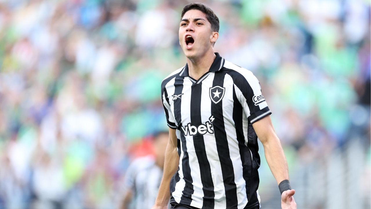 Site espanhol coloca Jair na mira do Real Madrid (Foto: Vítor Silva/Botafogo)